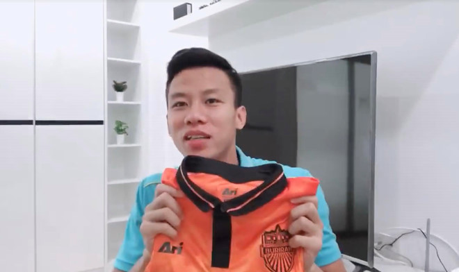 Van Toan ra vlog, thua nhan sang noi o cua Truong 'Hip' lay ao hinh anh 2