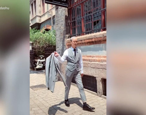 Trung Quoc bung no cac hien tuong mang lon tuoi hinh anh 1