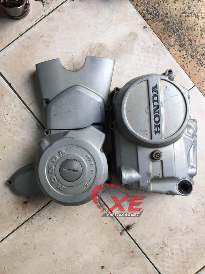 Dân chơi Hà Nội 'rã' Honda Dream Thái 180 triệu bán phụ tùng