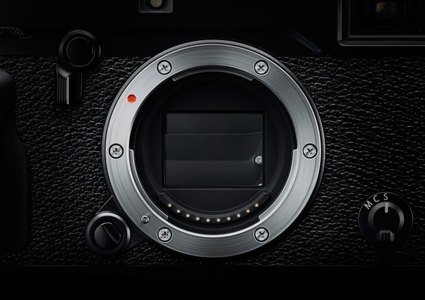 Tại sao máy ảnh khi chụp luôn tạo ra tiếng