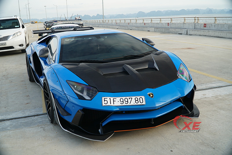 Doanh nhân Vũng Tàu nâng niu siêu bò Lamborghini Aventador hết mực