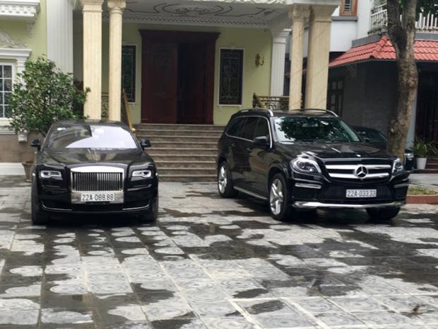 Dân chơi Tuyên Quang nổi danh dàn xe sang biển đẹp