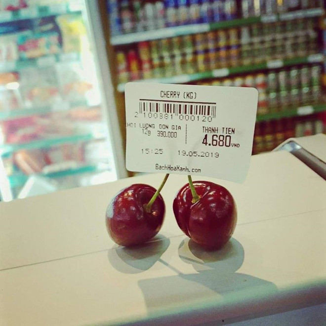 Hoc theo nam thanh nien vao sieu thi mua mot qua vai hinh anh 2