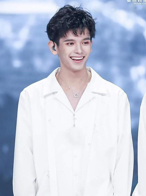 Hao phong ung ho than tuong, fan Trung Quoc mat trang tien hinh anh 3