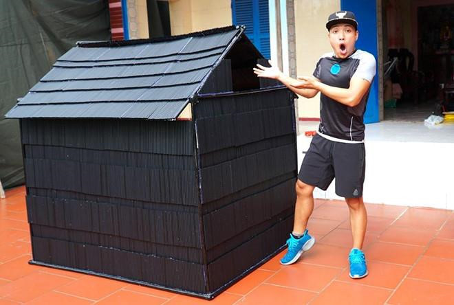 Leo cot dien va loat thu thach nham nhi, vo bo cua vlogger Viet hinh anh 1