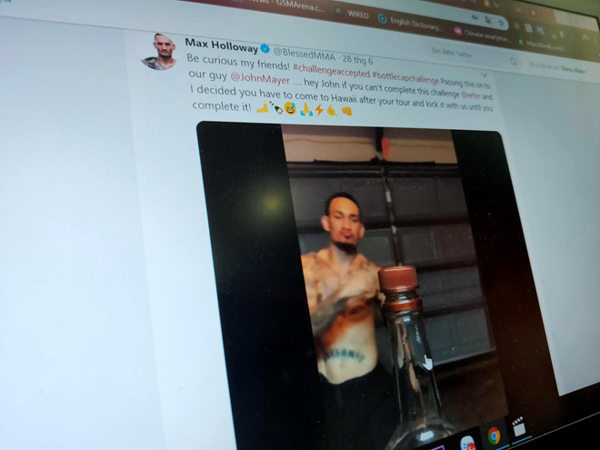 Internet phat sot voi thu thach da xoay mo nap chai hinh anh 2