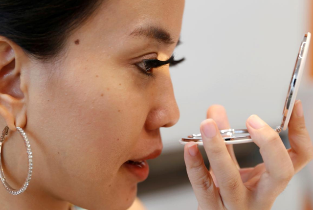 Livestream chính là cần câu cơm của bán hàng online: Chàng trai Thái Lan kiếm gần 1 triệu USD/tháng nhờ livestream bán hải sản quá sống động - Ảnh 5.