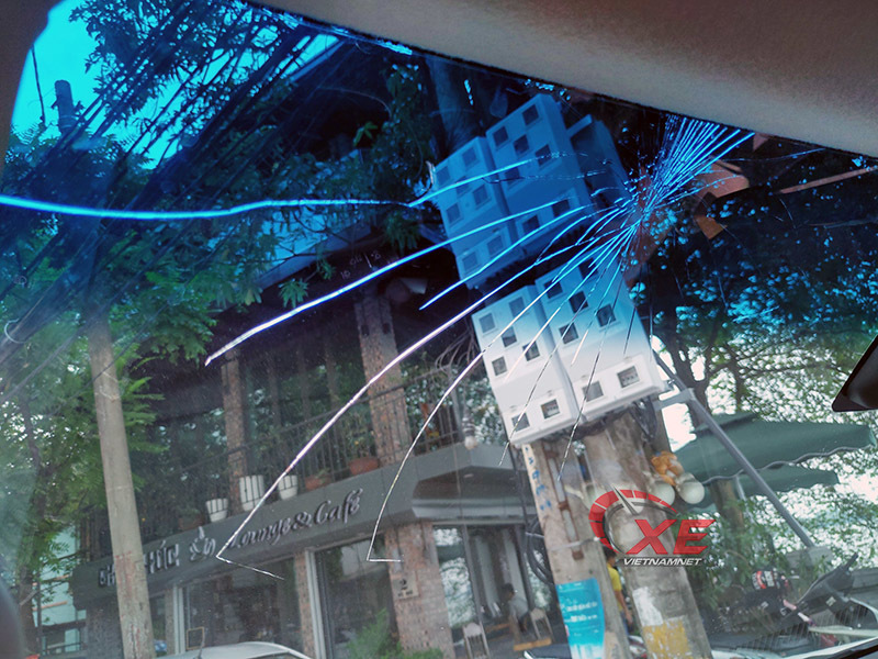 Gặp nạn nửa đêm, chủ xe bị cứu hộ chém giá đắt gấp 5 lần