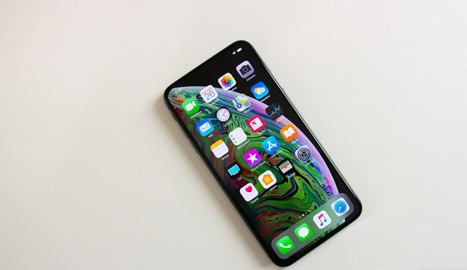 Truoc vai thang, YouTuber da khoe 'dap hop iPhone 11 Max' hinh anh 8