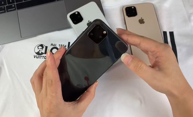 Truoc vai thang, YouTuber da khoe 'dap hop iPhone 11 Max' hinh anh 9