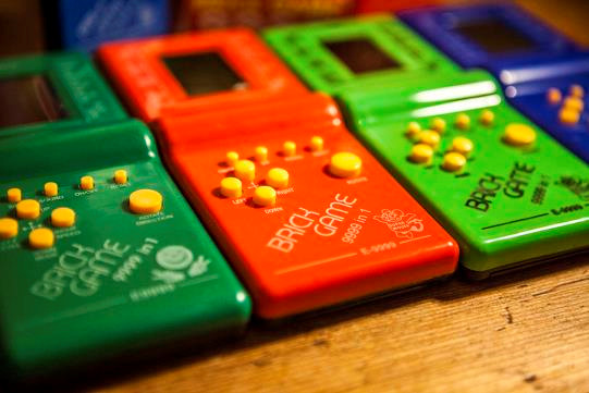 Con nho nhung do choi cong nghe nay chung to ban da gia hinh anh 6