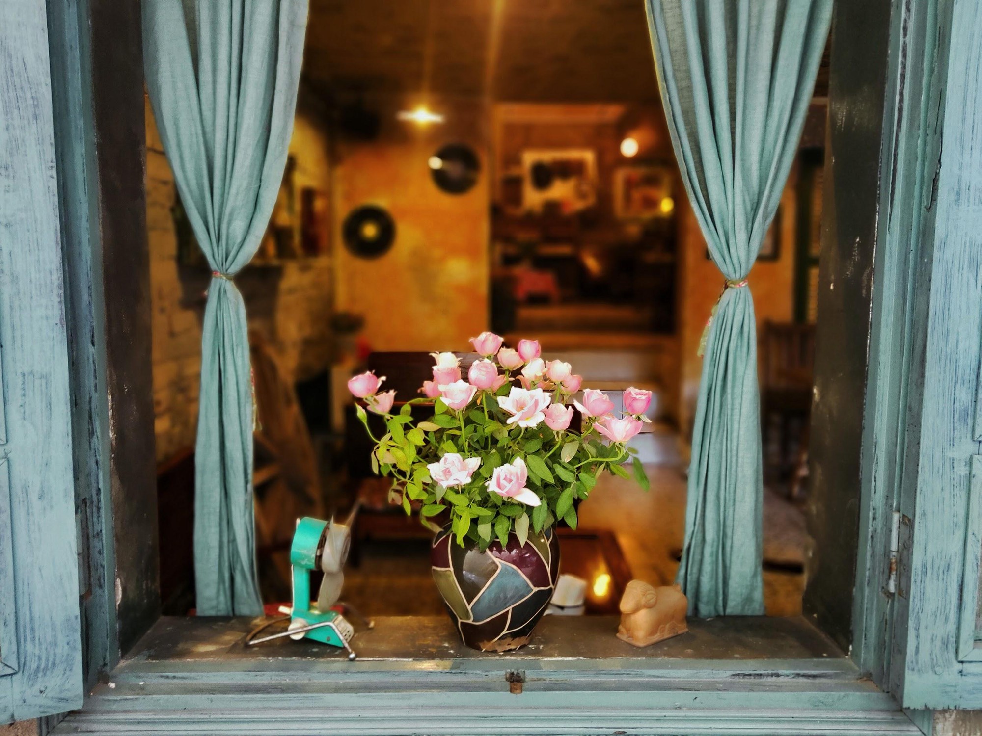 Chụp xóa phông người xưa rồi, giờ phải chụp đồ vật mới hút like - Ảnh 6.