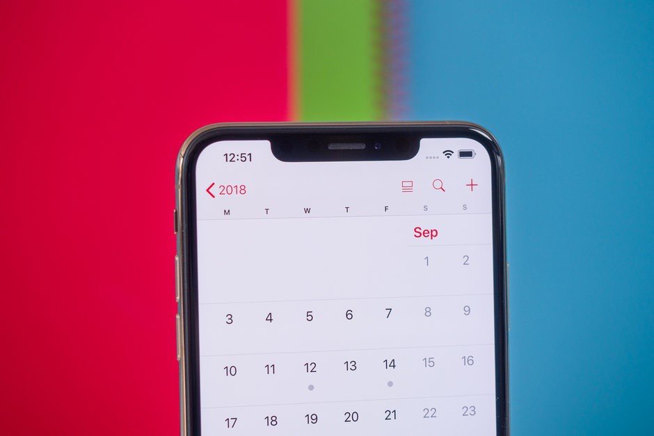 Apple sẽ thu nhỏ tai thỏ trên iPhone 2020 trước khi 