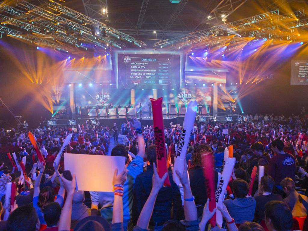 Nguoi tre Han dau dau 'vat lon' voi chung nghien game, smartphone hinh anh 1