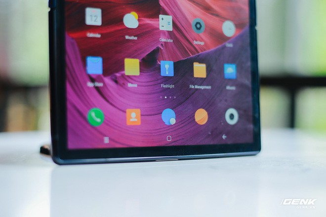 Trên tay Royole FlexPai: Smartphone màn hình gập đầu tiên trên thế giới - Ảnh 12.