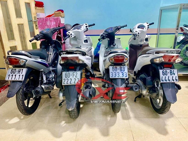 Bo suu tap xe bien ngu quy tien ty cua chang trai 9X hinh anh 2