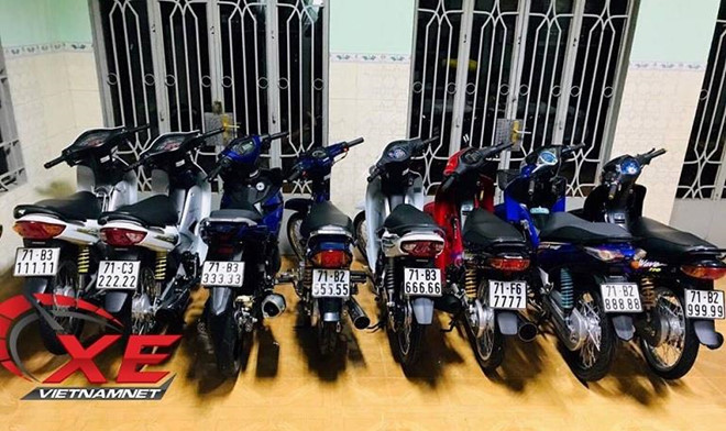 Bo suu tap xe bien ngu quy tien ty cua chang trai 9X hinh anh 4