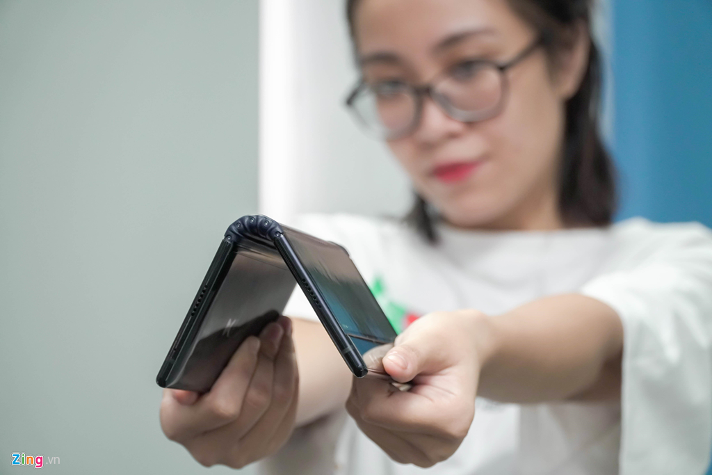 Lan dau thu smartphone gap tai VN, toi uoc nha san xuat dung tao ra no hinh anh 3