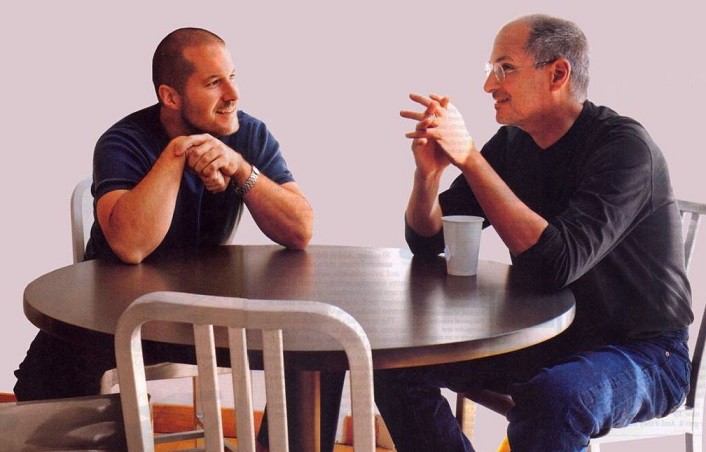 Cặp đôi quyền lực huyền thoại của Apple - Steve Jobs và Jony Ive - đã đến với nhau như thế nào?