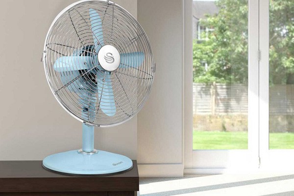 Tiếc tiền nên dùng quạt thay cho điều hòa, coi chừng phải trả giá bằng sức khỏe nếu không chú ý điều đơn giản sau - Ảnh 2.