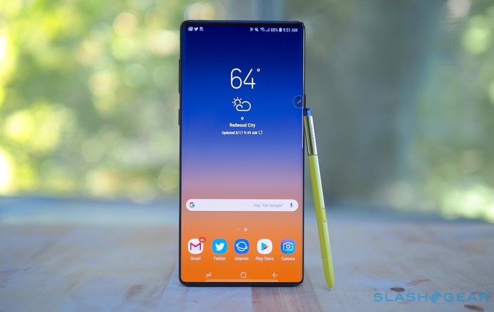 Sạc Galaxy Note10 sản xuất ở VN, nạp siêu nhanh lên đến 45 W