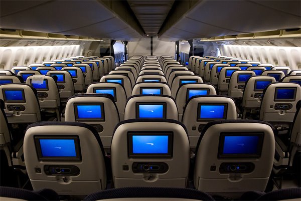 Đâu là chỗ ngồi an toàn nhất trên máy bay?