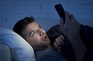 Xem phim trên Netflix hay phim khiêu dâm cũng phát thải hàng triệu tấn CO2 mỗi năm?