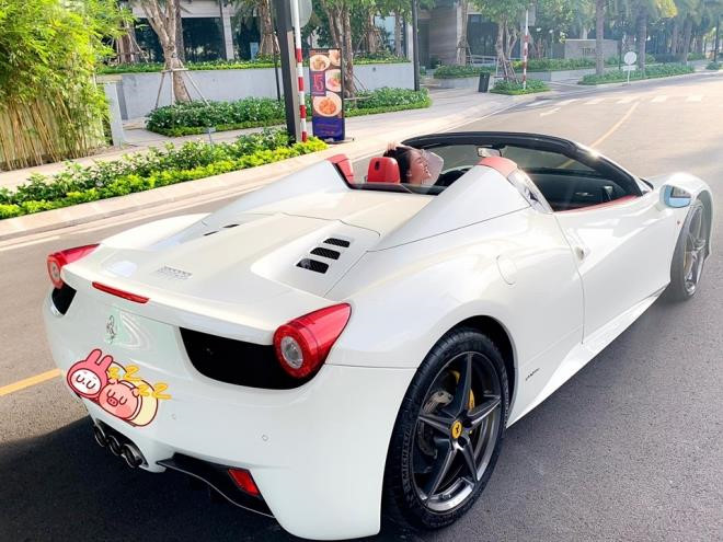 Ferrari 458 Spider thu 2 cap ben VN, thuoc so huu hot girl Sai thanh hinh anh 3