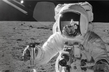 50 năm trước, con người đã bỏ lại những gì trên Mặt trăng?