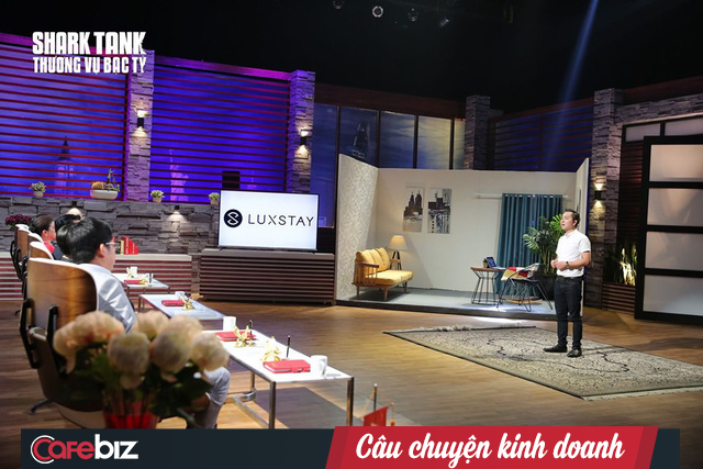 Điểm chung bất ngờ giữa CEO Luxstay vừa gọi vốn 6 triệu USD tại Shark Tank và cựu nữ tướng Adayroi Lê Hoàng Uyên Vy - Ảnh 1.