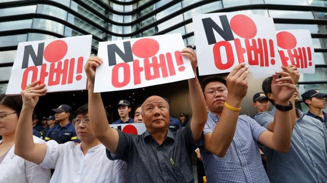 Nhat Ban vua dua ra mot quyet dinh khien Samsung khong the ngoi yen hinh anh 2