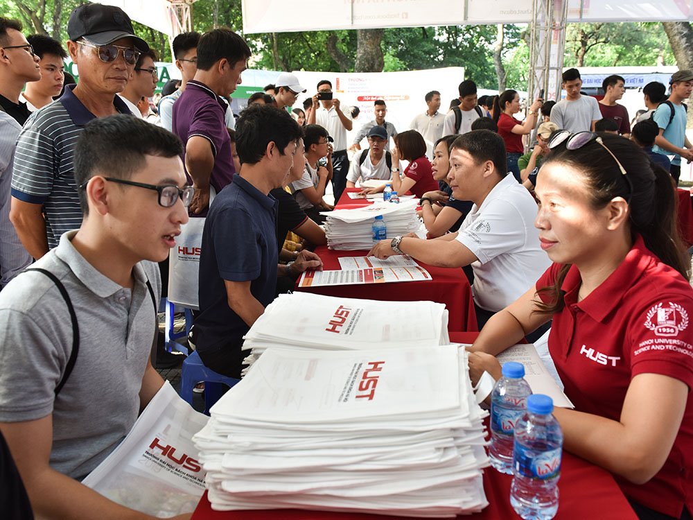 Các trường Đại học Bách khoa Hà Nội, Kỹ thuật Mật mã, Công nghệ Bưu chính Viễn thông công bố điểm trúng tuyển vào ngày 9/8