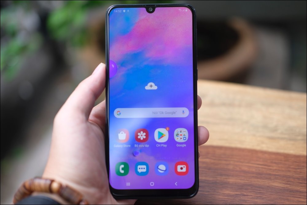 Mở hộp Samsung Galaxy M30: Nâng cấp camera và pin, giá 4,99 triệu đồng