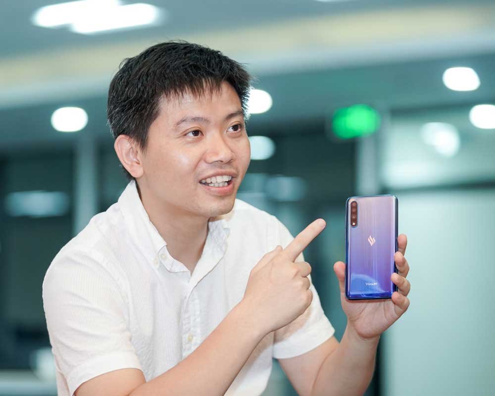 Sếp Vsmart lên tiếng về vụ Vsmart Live giống điện thoại Meizu và hé lộ chiến lược phát triển điện thoại thông minh “Make in Vietnam”