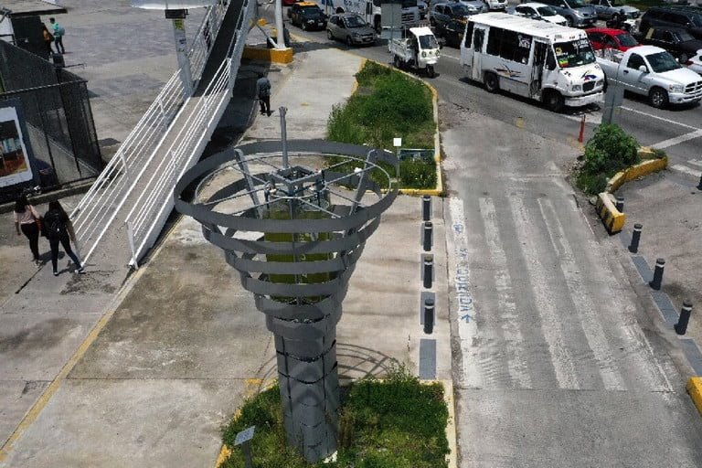 Kỳ lạ “cây nhân tạo” dùng công nghệ hút sạch không khí ô nhiễm và trả lại ô xy tinh khiết