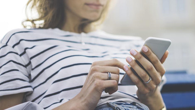 Sai lam nay khien ban mat anh tren iPhone hinh anh 1