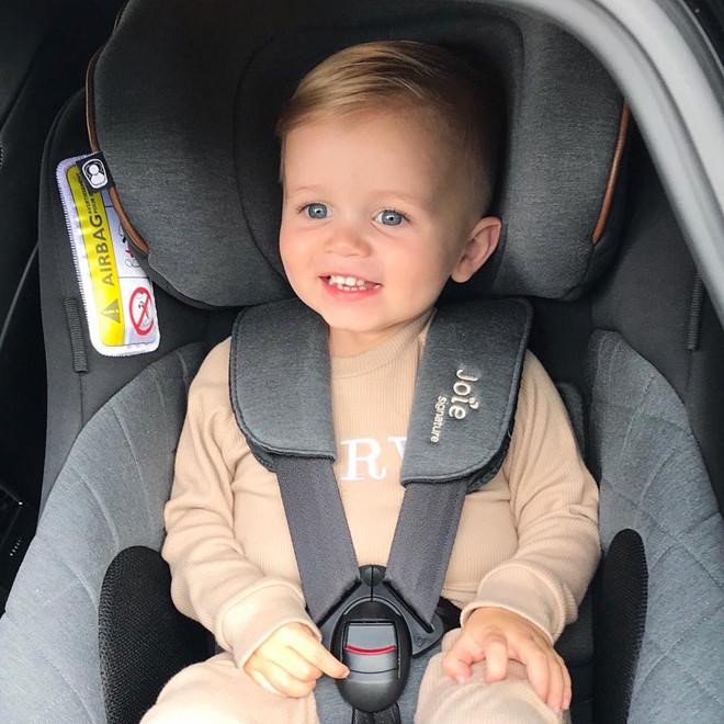 Tro thanh 'ngoi sao nhi' tren mang - kiem bon tien hay nhieu ap luc? hinh anh 2