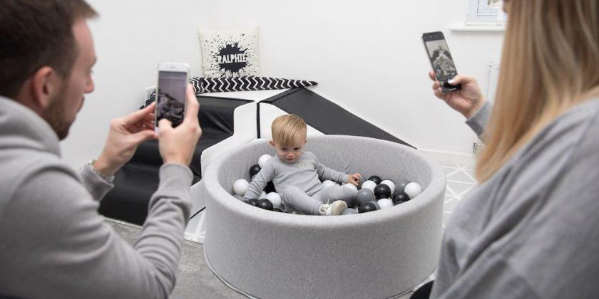 Tro thanh 'ngoi sao nhi' tren mang - kiem bon tien hay nhieu ap luc? hinh anh 4