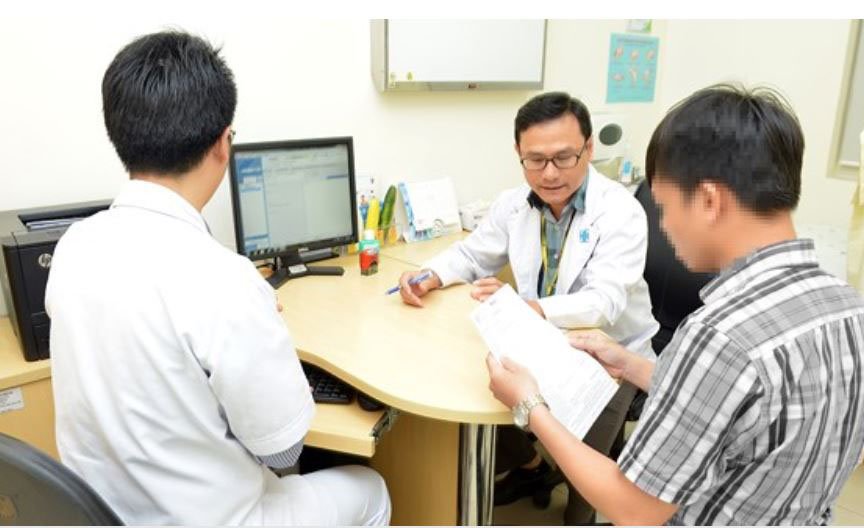 Phê duyệt Đề án triển khai ứng dụng CNTT để kiểm soát, quản lý đơn thuốc điện tử | Tại Việt Nam, 100% bác sỹ tại bệnh viện đã kê đơn thuốc trên phần mềm quản trị | Tại các bệnh viện, 100% bác sĩ 