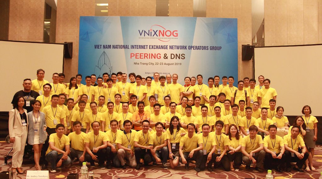 Đổi mới mô hình hoạt động VNIX theo chuẩn mực quốc tế | Đầu tư VNIX thành trung tâm kết nối các ISP và CP | Khai trương hệ thống xử lý giảm thiểu tấn công DDoS qua trạm trung chuyển VNIX