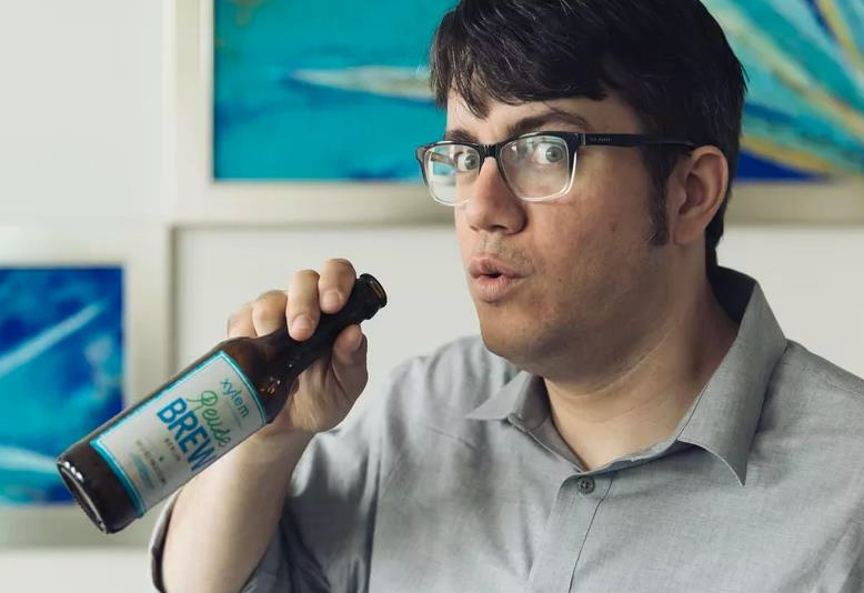 'Toi thu uong bia tai che tu phan va nuoc thai' hinh anh 2