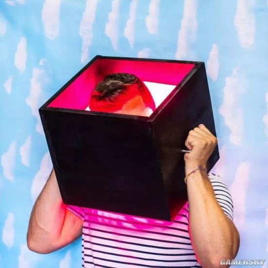 Gặp gỡ thanh niên chuyên phát minh mấy thứ nhảm nhí, được cái có tính giải trí cao - Ảnh 9.