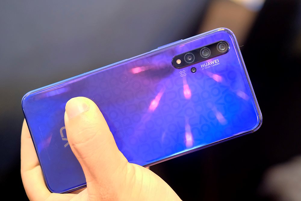 Huawei ra mắt Nova 5T tại Việt Nam, giá bán 8,99 triệu đồng