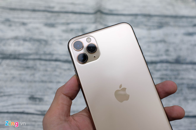 iPhone 11 xách tay Mỹ, Hong Kong, Singapore khác nhau ra sao?