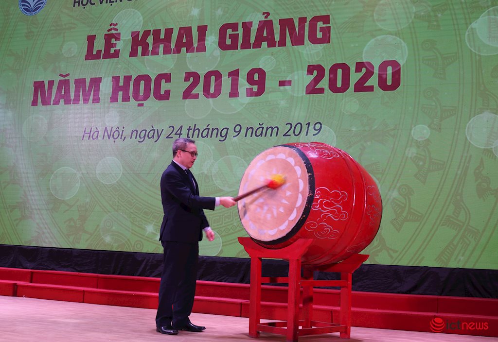 PTIT hướng tới cung cấp cho các sinh viên, học viên môi trường học tập đẳng cấp quốc tế | PTIT sẽ mở đào tạo kỹ sư CNTT dạy 100% bằng tiếng Anh cho sinh viên ASEAN ngay năm học này