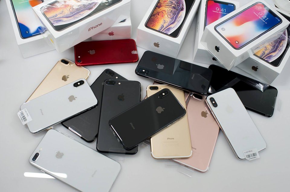 Nhộn nhịp mua bán iPhone cũ khi iPhone 11 đổ về