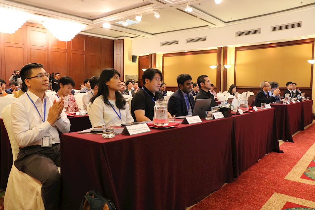 Việt Nam lần đầu tiên đăng cai hội nghị quốc tế về ngôn ngữ học máy tính | Đại học FPT lần đầu tổ chức Hội nghị nghiên cứu khoa học lớn nhất châu Á - Thái Bình Dương | Gần 100 nhà khoa học dự hội nghị nghiên cứu khoa học uy tín nhất châu Á-Thái Bình Dương