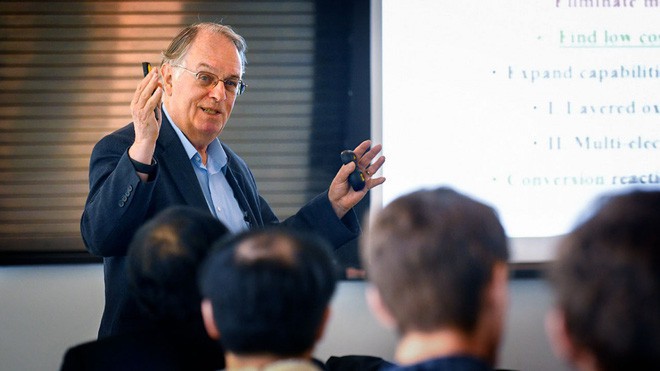 Nhìn lại lịch sử phát triển pin Lithium-ion mới thấy, việc phát minh ra viên pin mang tính cách mạng này không hề dễ chút nào - Ảnh 2.