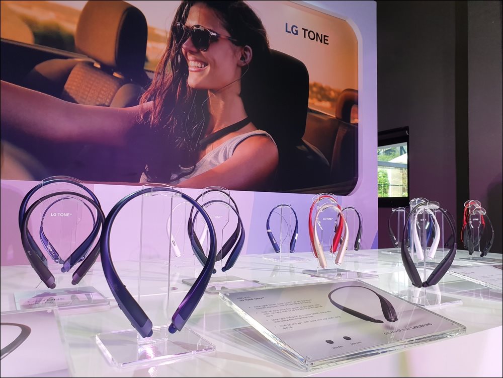 LG ra mắt loạt tai nghe Bluetooth LG Tone, giá chỉ từ 899 ngàn đồng