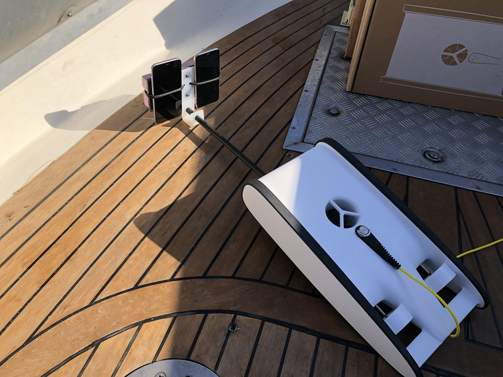 iPhone 11 chong nuoc tot hon Apple quang cao hinh anh 1